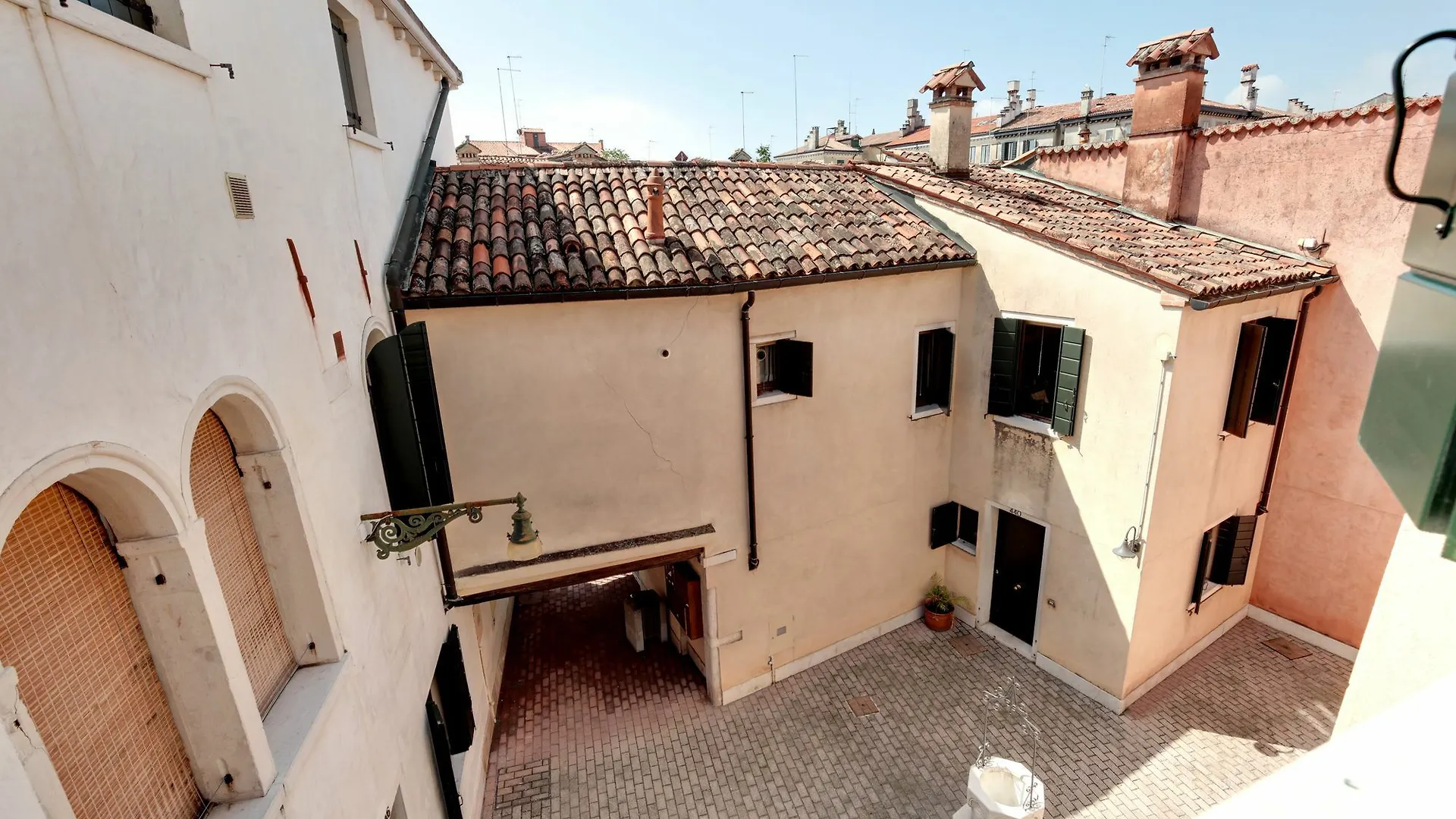 Piazzale Roma Venice Apartment