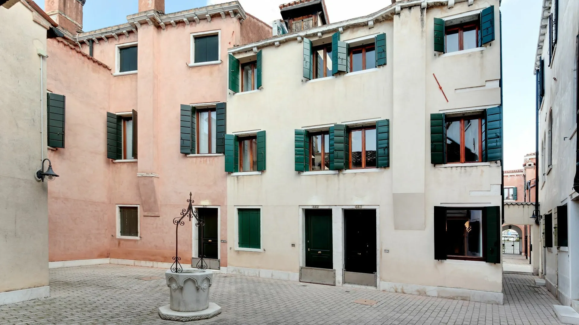 Piazzale Roma Venice Apartment 0*,  Italy